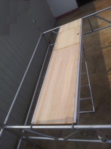 Aluminium-/Sperrholzplanke mit Falltür und Leiter für Ringlock-Gerüste